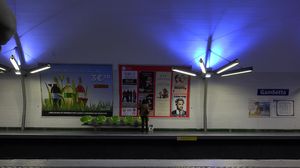 AX100-metro-affiches00008911-08-07 300