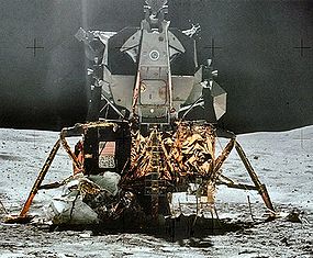 285px-apollo_16_lm.jpg