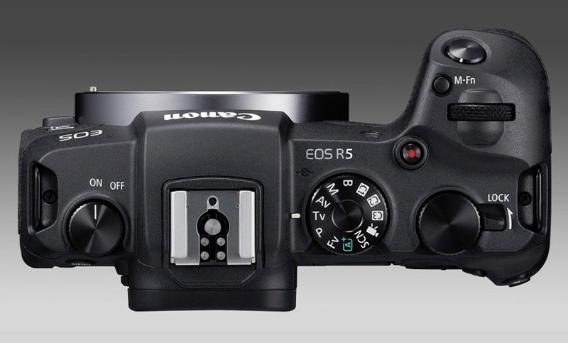 Canon_eos_R5_dessus.jpg
