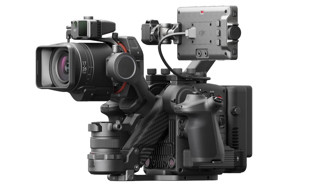 DJI-Ronin-4D-8K_white_right-45-1.jpeg
