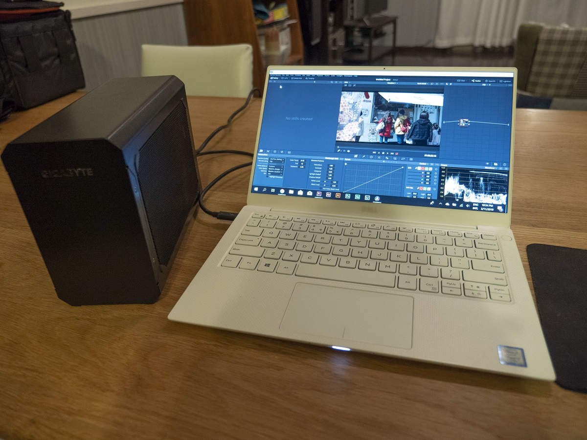 eGPU&Laptop.jpg