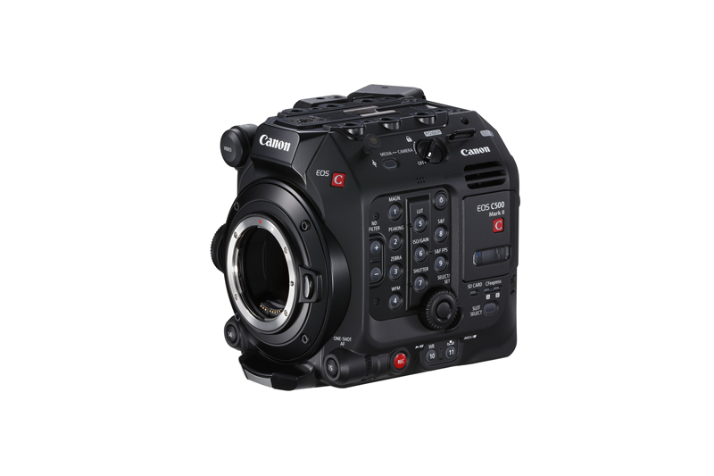 EOS-C500-Mark-II-devant-gauche.jpg