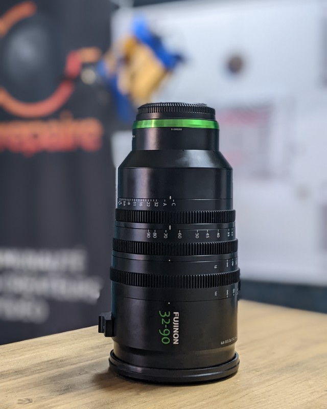 Eterna-55-zoom-fujinon.jpg