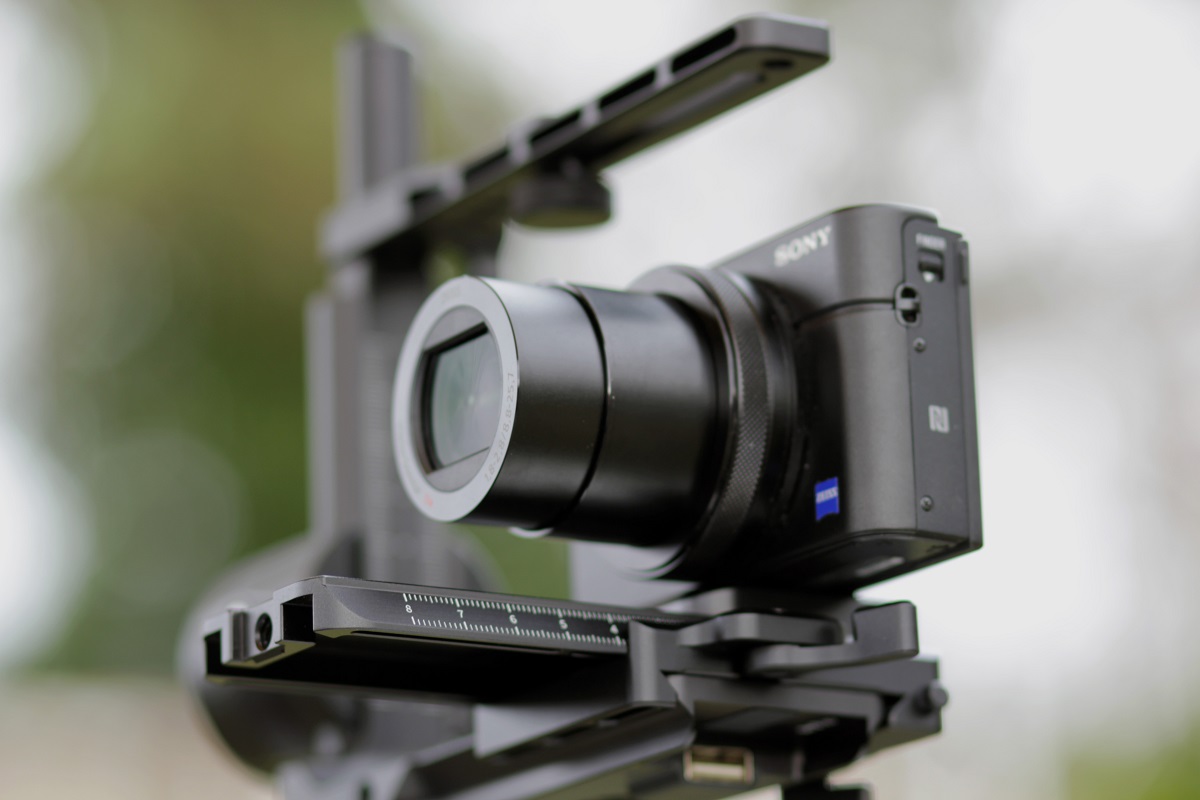 Feiyutech_AK4000_12_RX100_2_petite.jpg