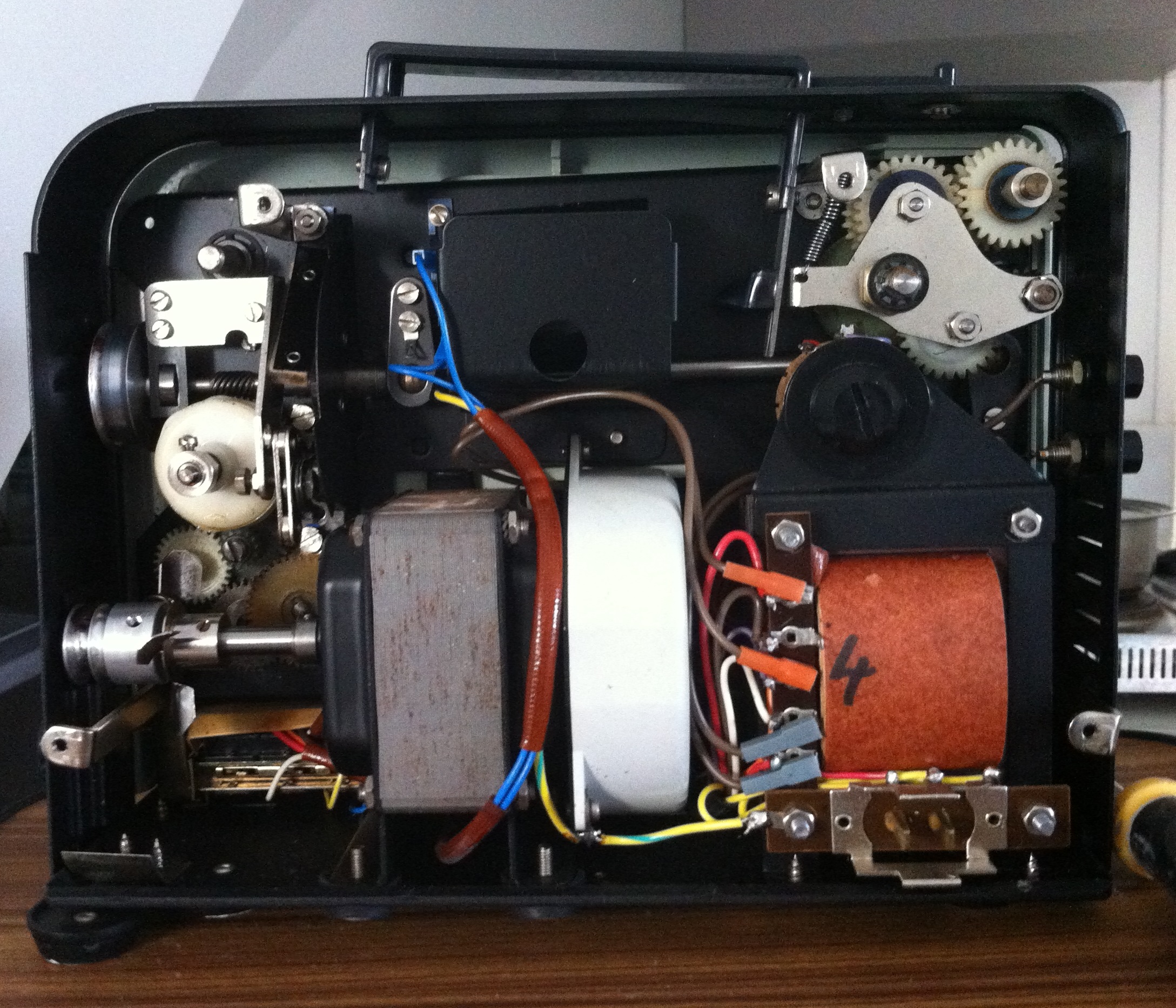 Projecteur Heurtier 240 (intérieur).jpg
