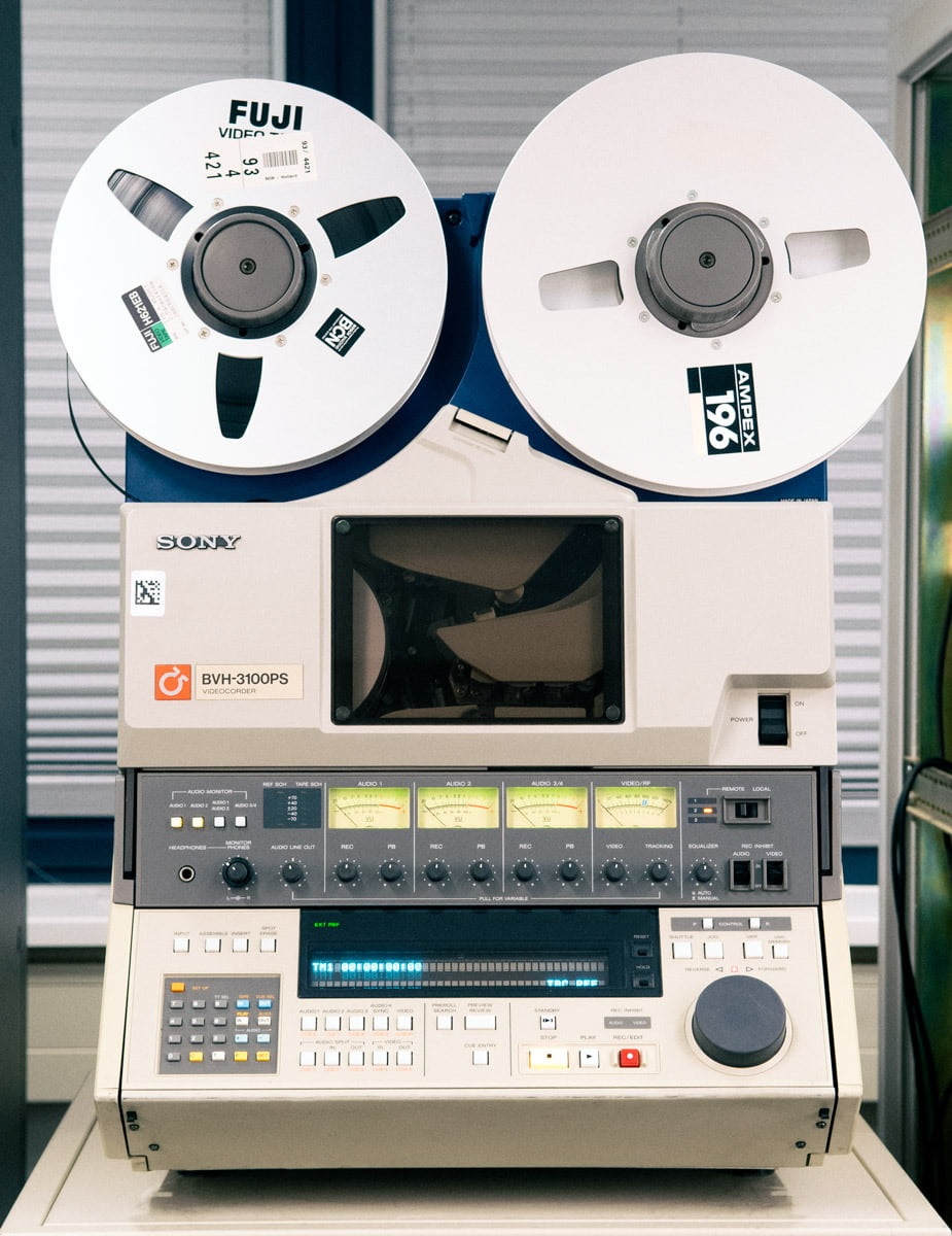 Sony BVH3100PS.jpg