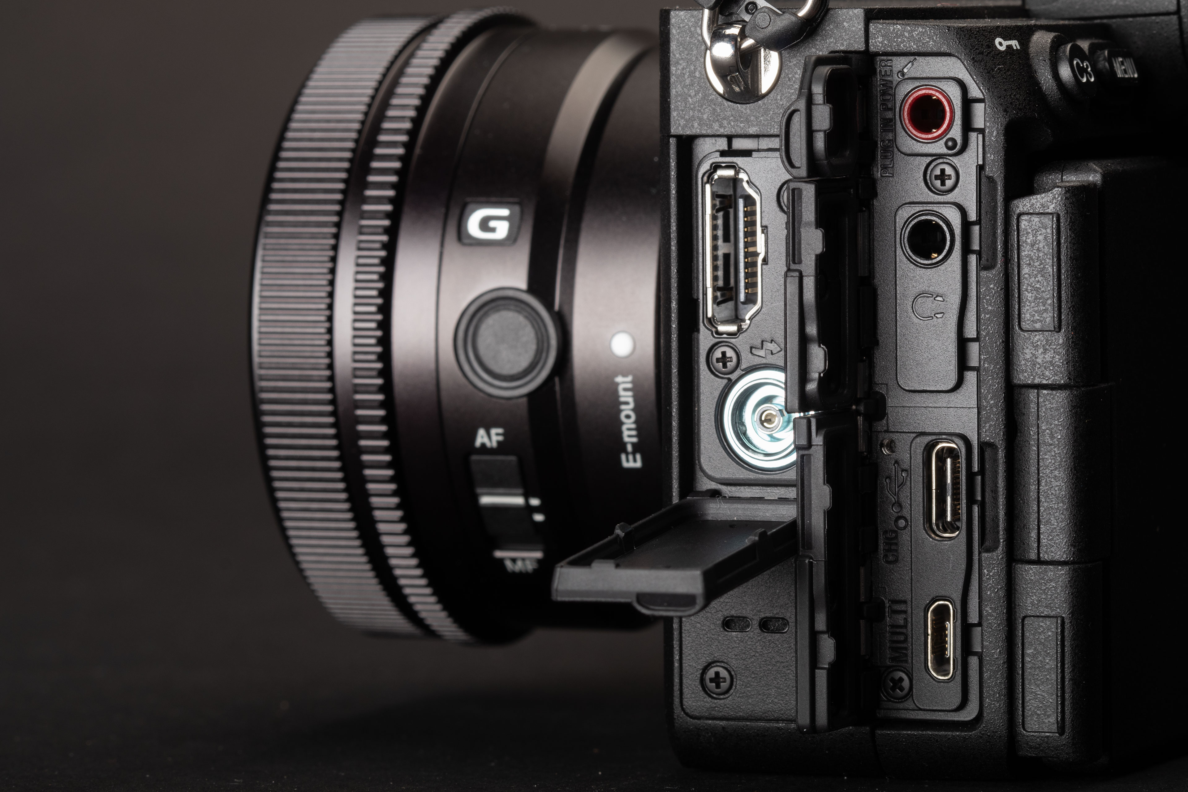 Sony_a7RV_ports.jpeg
