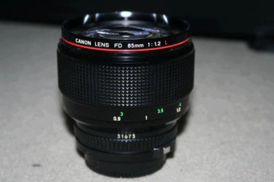 CanonFD85mmF1.2L.jpg