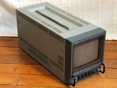 Moniteur Sony 1 - 800x600 - 3.jpg
