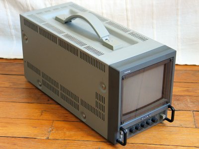 Moniteur Sony 2 - 800x600 - 3.jpg