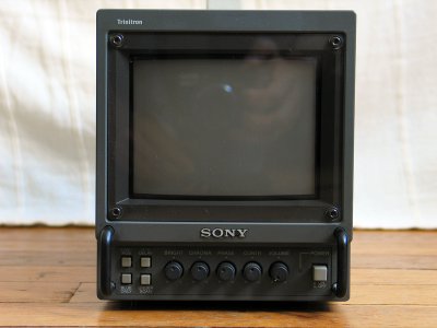 Moniteur Sony 2 - 800x600 - 1.jpg