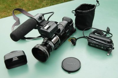 HVR-1AE.jpg