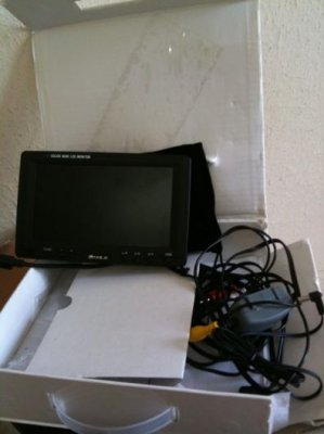 ecran LCD plus cable divers.jpg