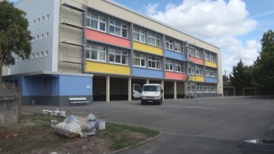 exterieur ecole.jpg