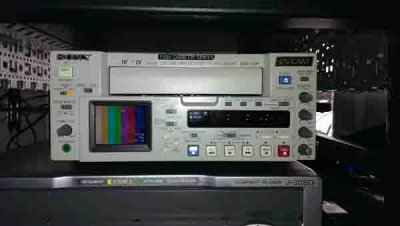 001_Sony DSR45.jpg