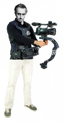 broadcastor-l'aigle-aura_fp-31.jpg