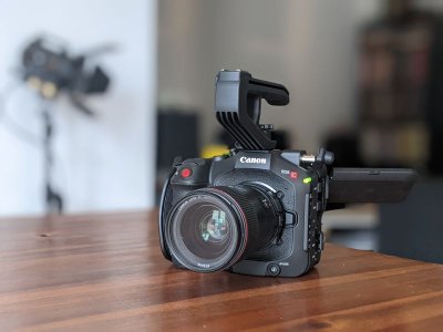 Canon_C80_face_objectif.jpg