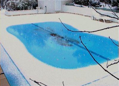 neige piscine.jpg