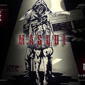 LE MASQUE TOMBE - YouTube