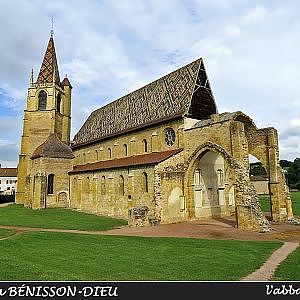 La Bénisson-Dieu - YouTube