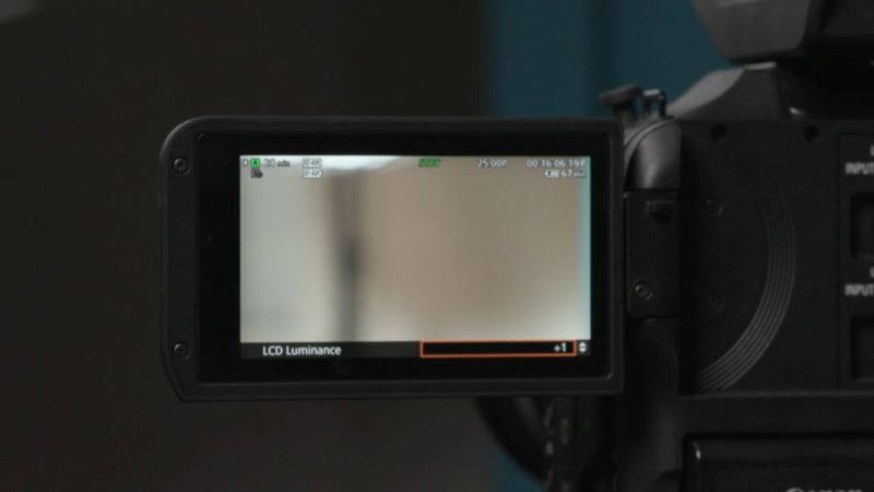 TEASER .00 01 05 18