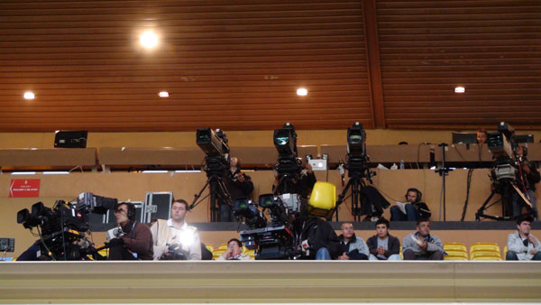 tribunes-cameras-3d-et-2d-plan-serre.jpg tribunes-cameras-3d-et-2d-plan-serre.jpg