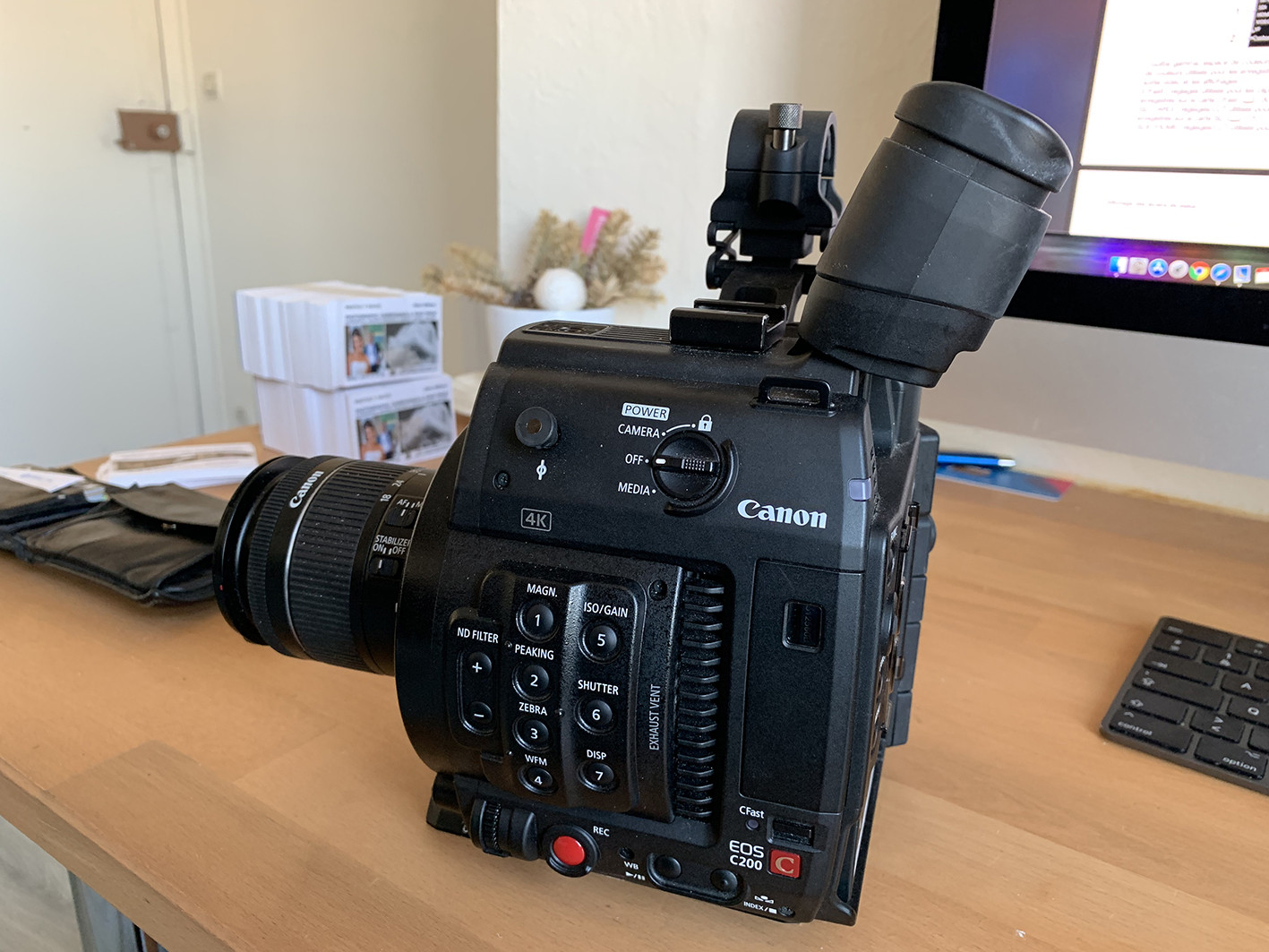 Annonce occasions Cam ra  professionnel  Canon  C200 Le 