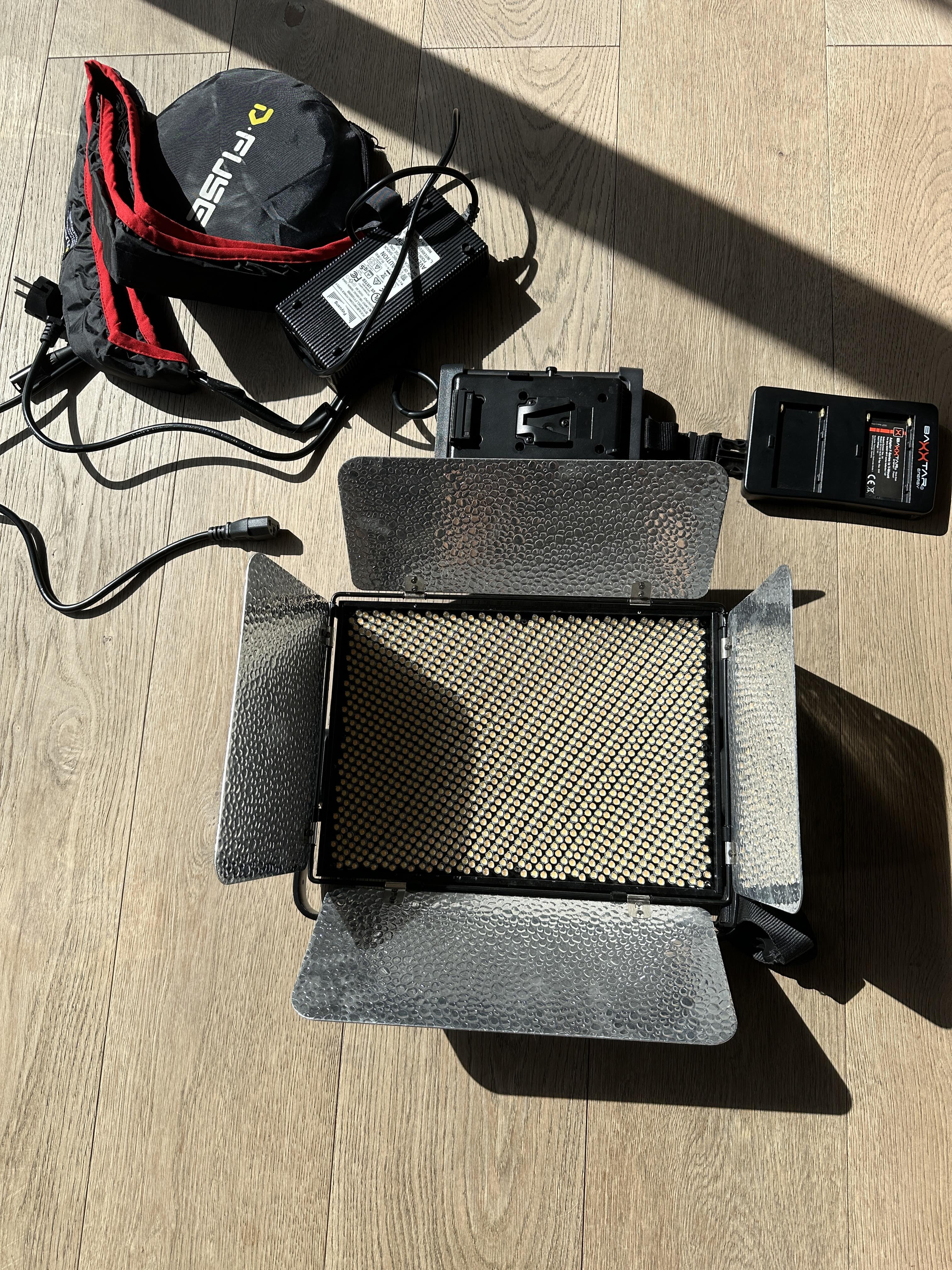 Panneau Led 120 w Bicolor Aputure LS-1C