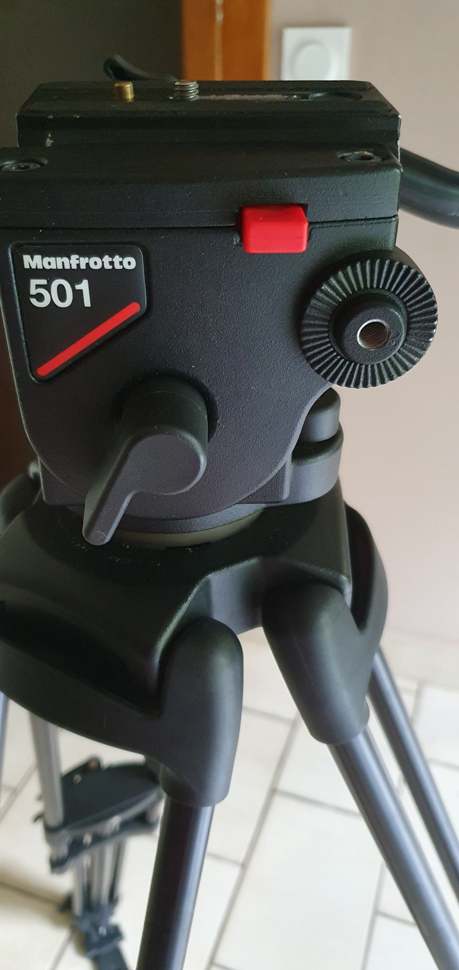 Tripod-41223.jpg