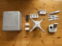 DJI Phantom 4 Pro V2.0 + batteries