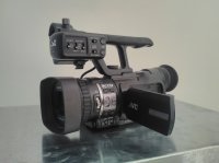 Camera jvc gy-hm100