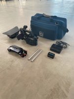 Sony FS5 avec MAJ 4K (RAW) toute équipée (comme neuve, très peu servi).