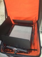 Lot de 2 projecteurs LED Elation TVL 2000 avec housses transport