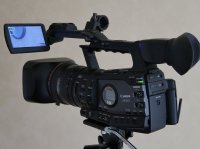 CANON XF305