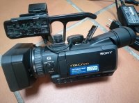 SONY HDR NX70E