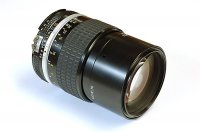 Objectif Nikon Nikkor 135mm f.2.8