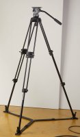 Tête MILLER DS 20 + trépied MANFROTTO 525 MVB