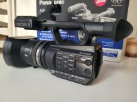 Caméra professionnelle Panasonic AG-AC90 + NF filter professionnel Dörr