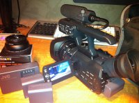 camera jvc gy hm100