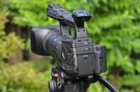 Camera Canon XF-305 parfait etat avec batteries et sac petrol bag
