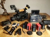 Sony PMW-F3 (RGB 444) + Blackmagic Video Assist 5" 3G